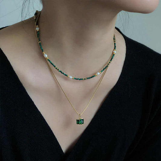 Emerald Harmony Green Gemstone & Freshwater Pearl Necklace – Protection, Balance & Elegant Connection
